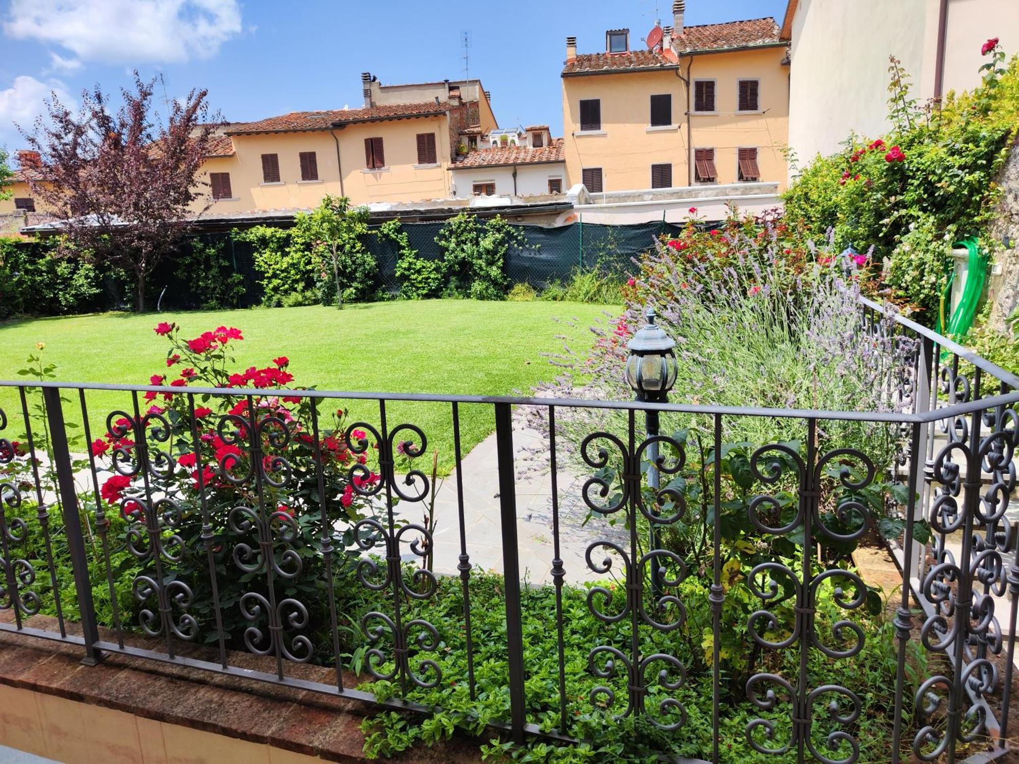 Апартаменты Casa Di Pietro Aretino, Arezzo Centro Storico 4-8 Letti Экстерьер фото